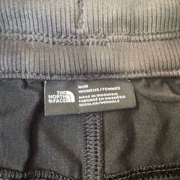 The North Face Aphrodite 2.0 Capri Pants Women’s M Black | Ruched Hiking Travel - Picture 7 of 7